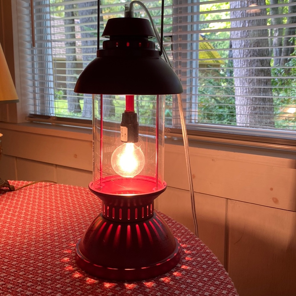 Woolrich Decorative Indoor “Camping” Lamp - Picture 2 of 11